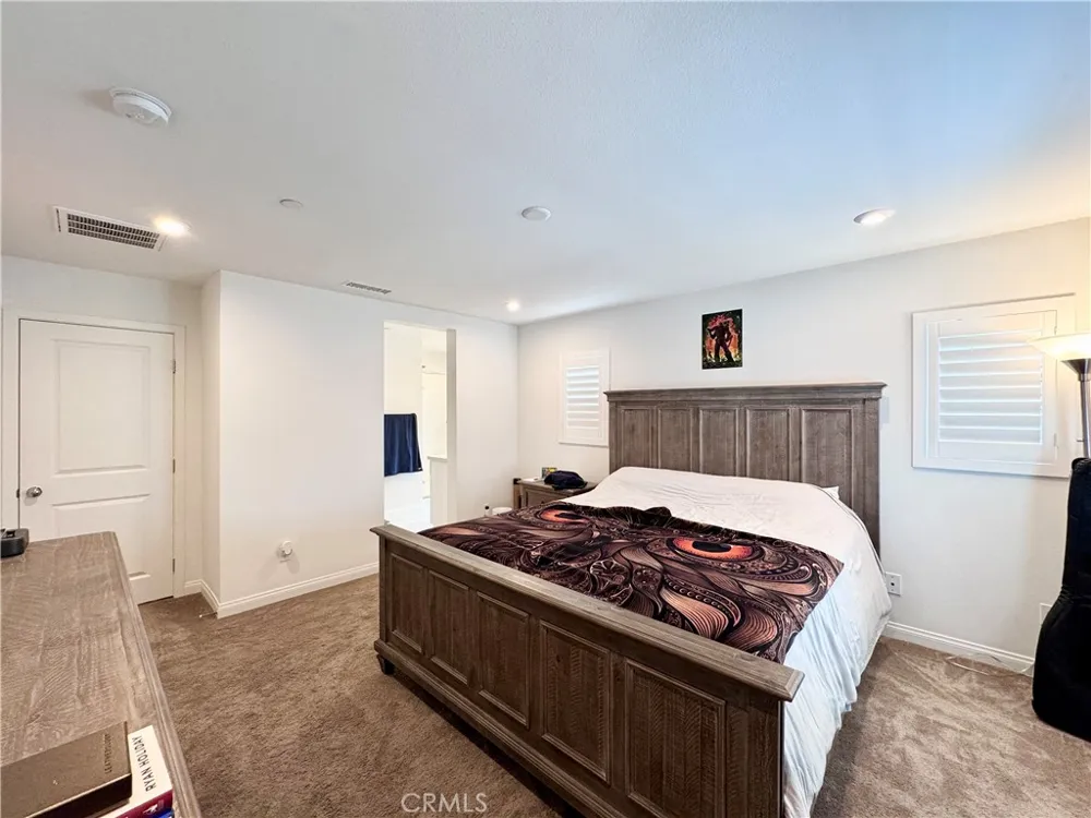 16066 Carrara Lane Fontana, CA 92336