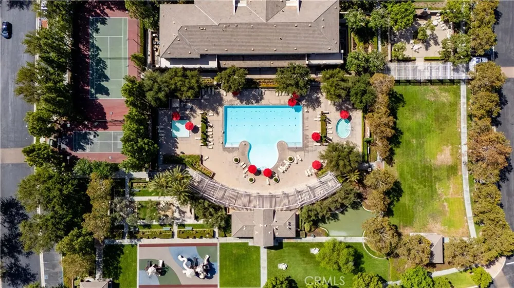 16066 Carrara Lane Fontana, CA 92336