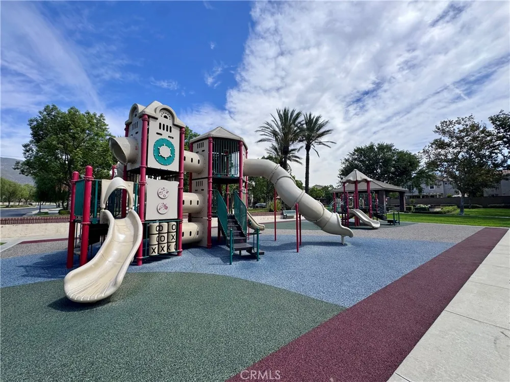 16066 Carrara Lane Fontana, CA 92336