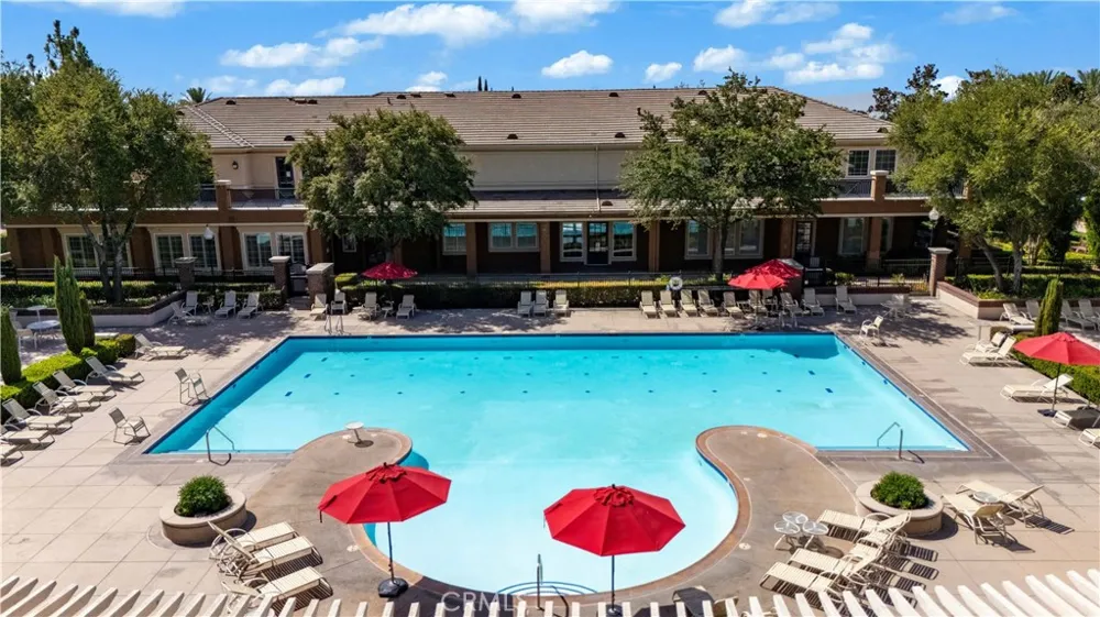 16066 Carrara Lane Fontana, CA 92336