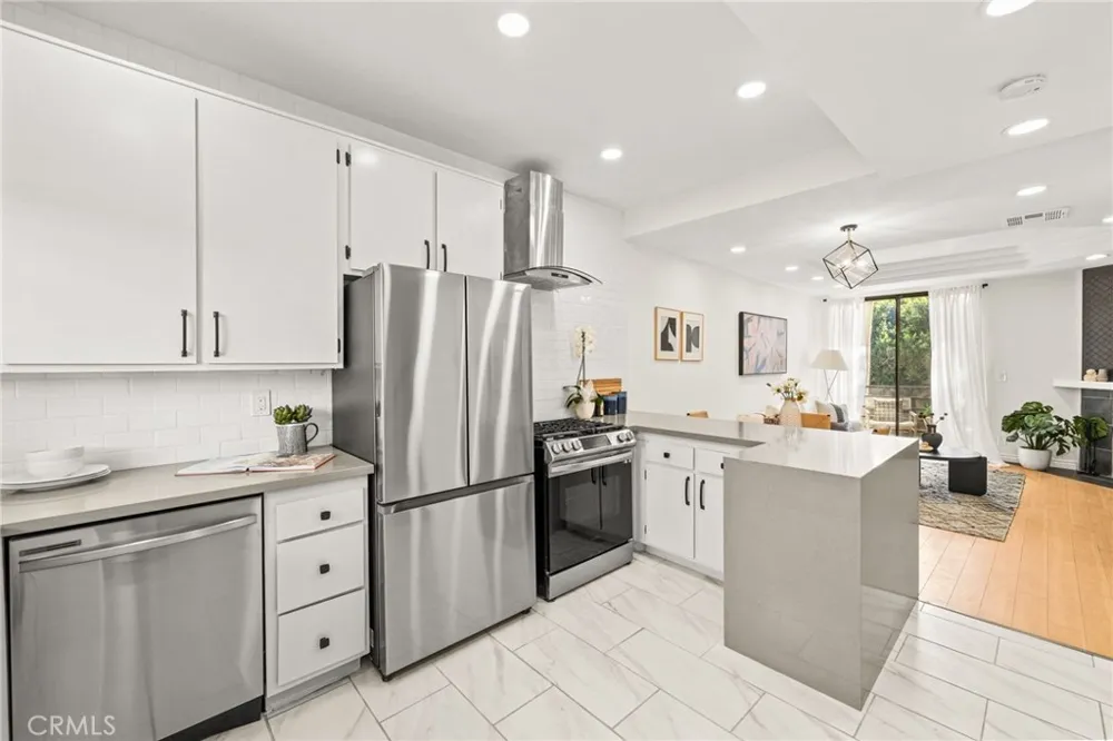 2500 Abbot Kinney Boulevard #5 Venice, CA 90291