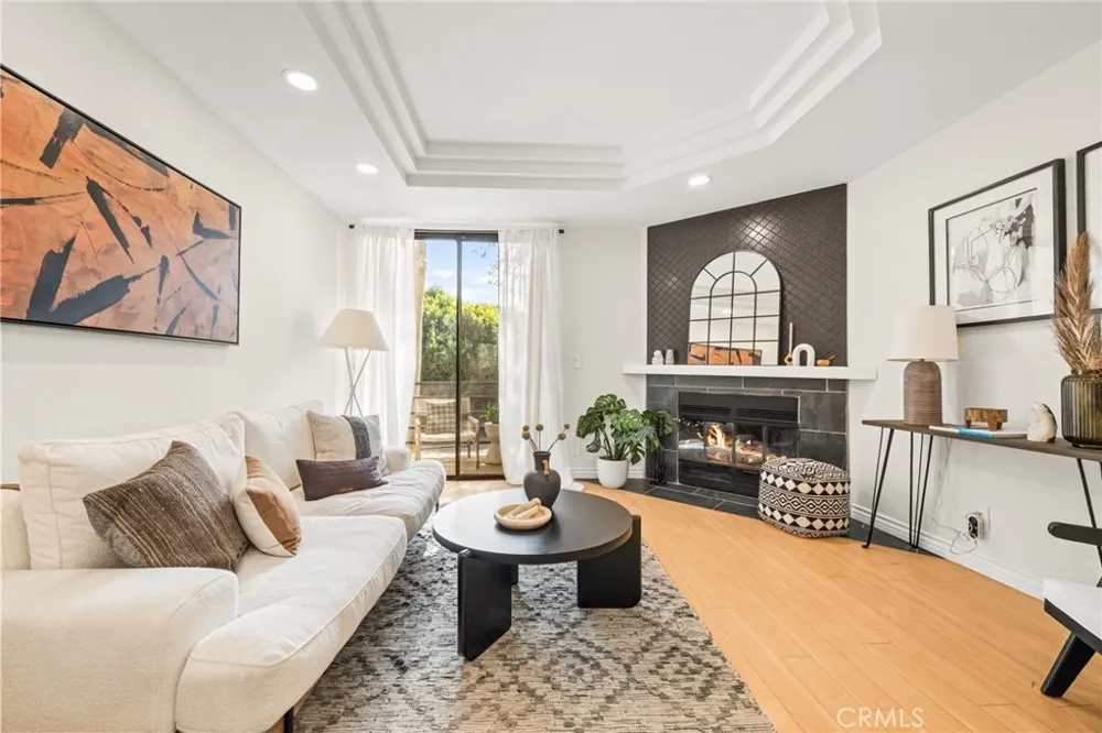 2500 Abbot Kinney Boulevard #5 Venice, CA 90291