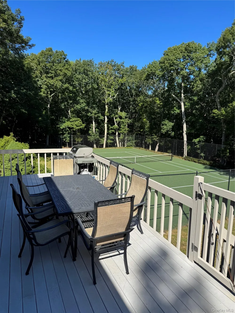 2 Little Court East Hampton, NY 11937