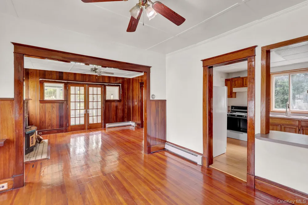 30 Brentwood Parkway Brentwood, NY 11717