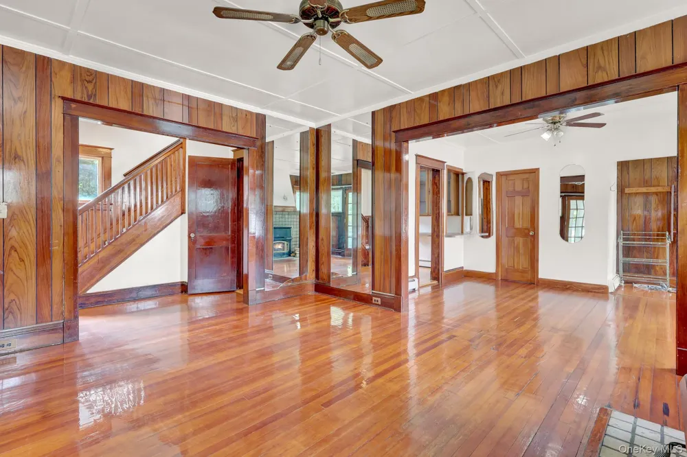 30 Brentwood Parkway Brentwood, NY 11717
