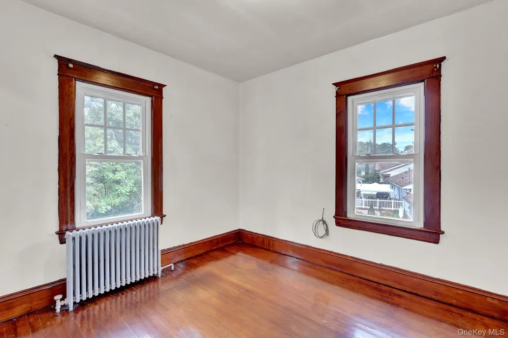 30 Brentwood Parkway Brentwood, NY 11717