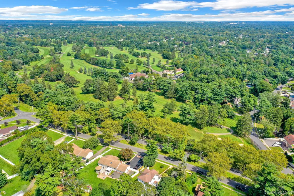 30 Brentwood Parkway Brentwood, NY 11717