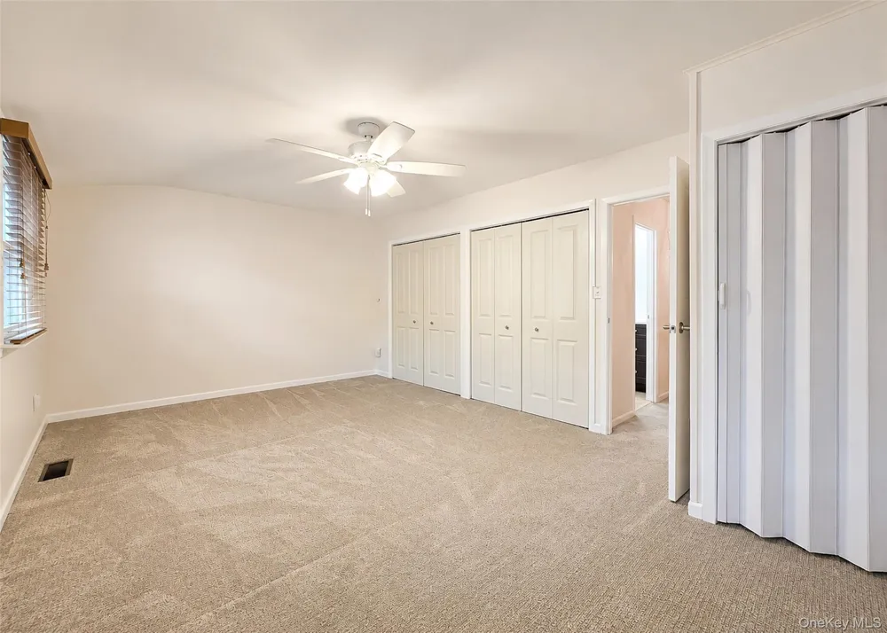 1 Wooded Way #1 Calverton, NY 11933