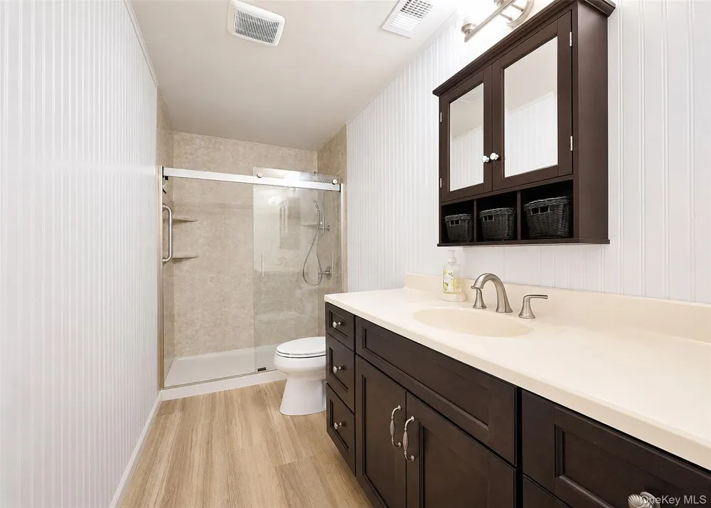 1 Wooded Way #1 Calverton, NY 11933