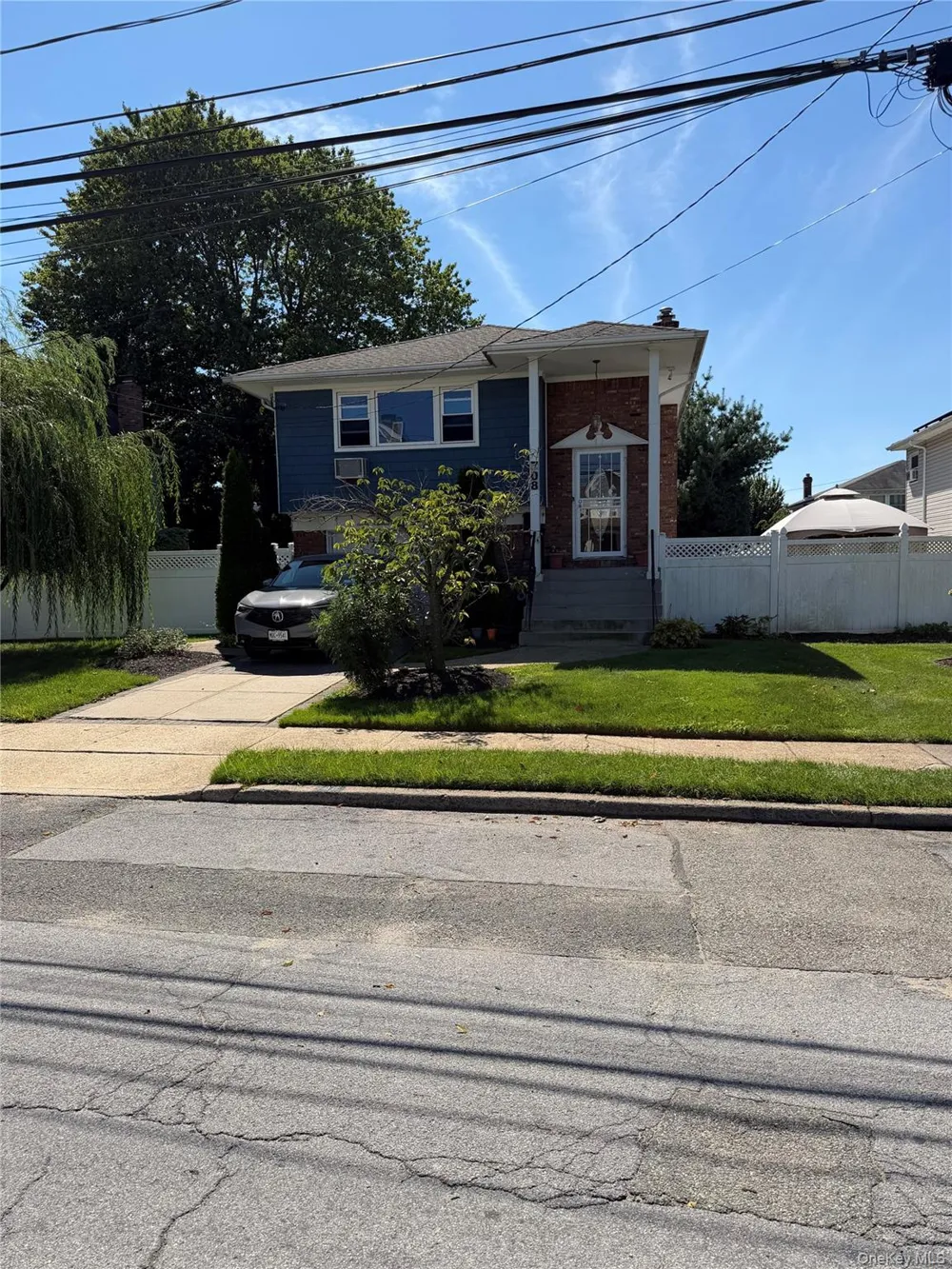 708 Parsonage Street Baldwin, NY 11510