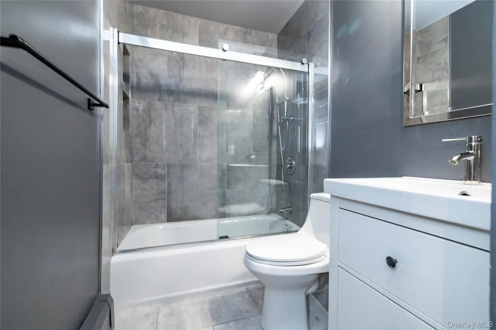 24 Sal Court Bohemia, NY 11716