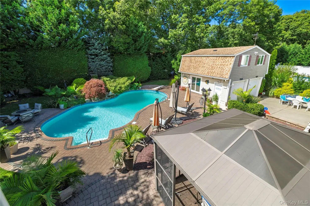 24 Sal Court Bohemia, NY 11716