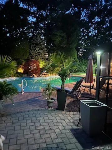 24 Sal Court Bohemia, NY 11716