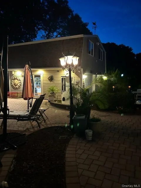 24 Sal Court Bohemia, NY 11716