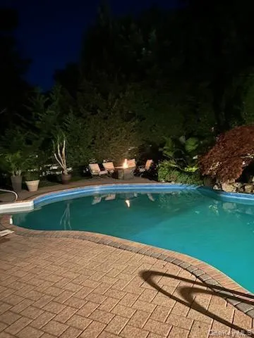 24 Sal Court Bohemia, NY 11716