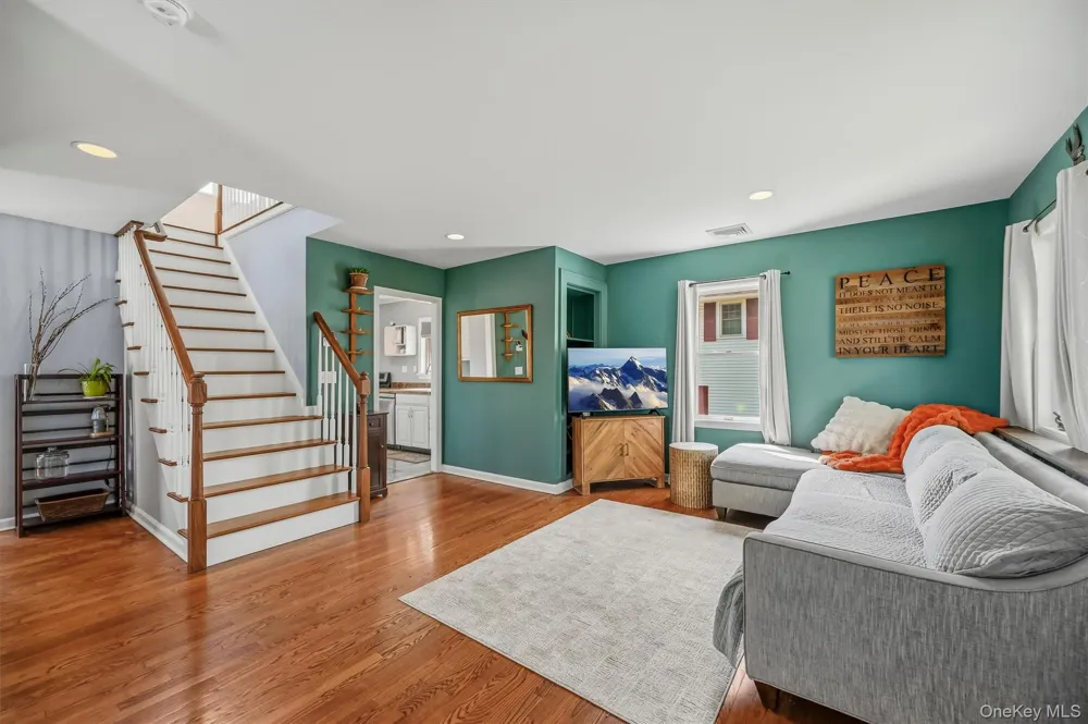 30 Glenmere Avenue Florida, NY 10921