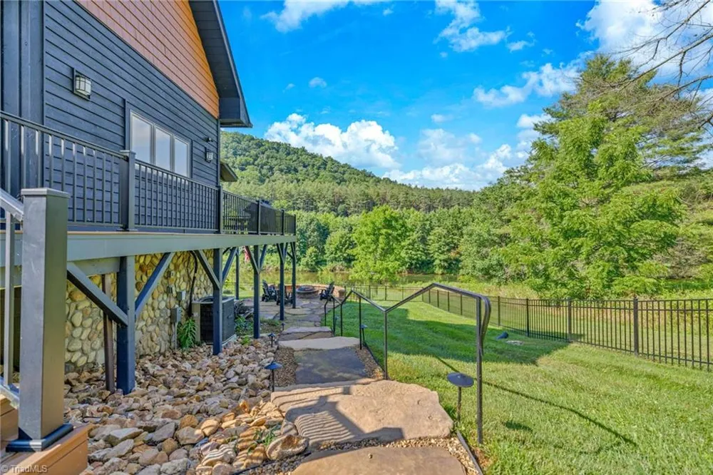309 Flint River Drive Laurel Springs, NC 28644