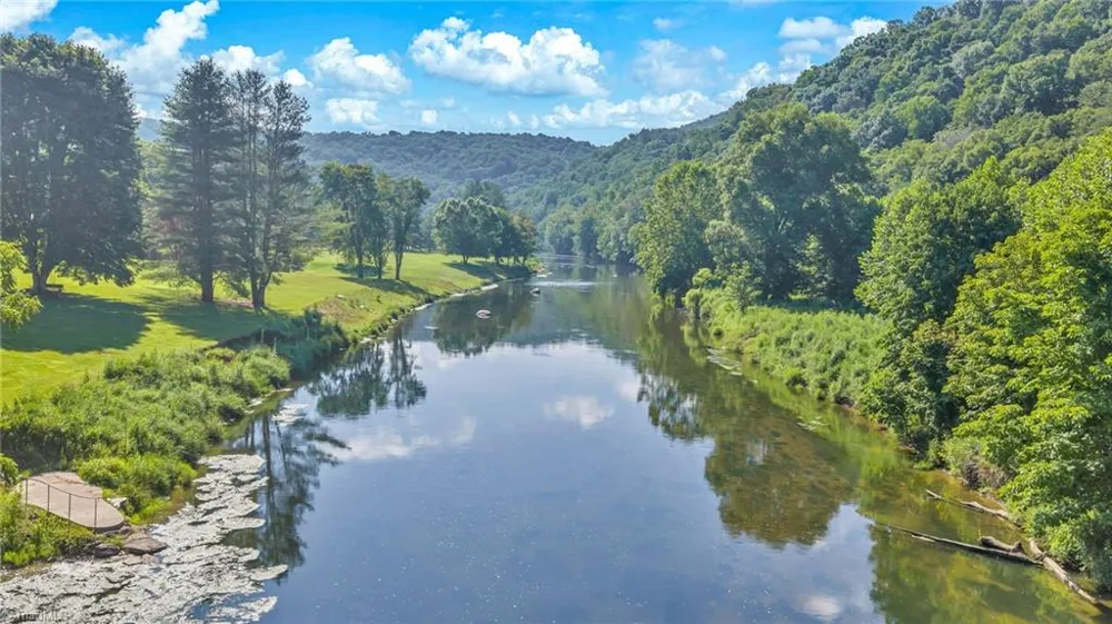 309 Flint River Drive Laurel Springs, NC 28644