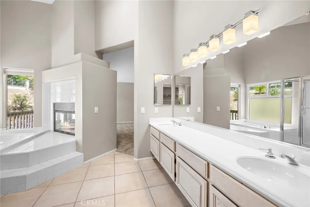 19 Cambridge Court Coto de Caza, CA 92679