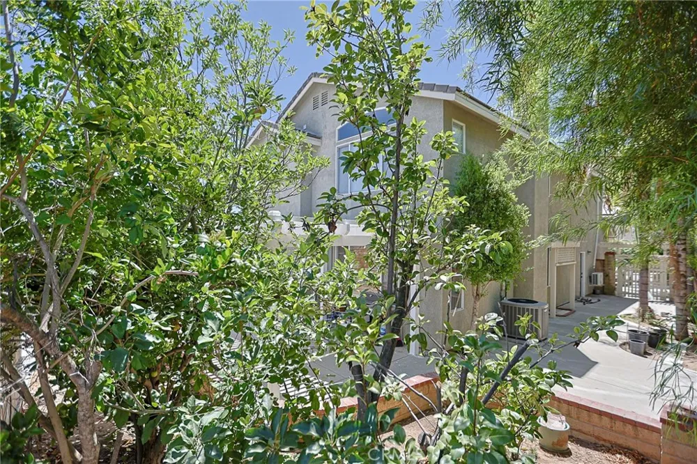 28611 Lupine St Castaic, CA 91384