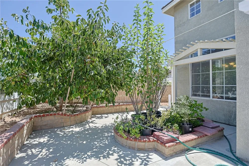 28611 Lupine St Castaic, CA 91384