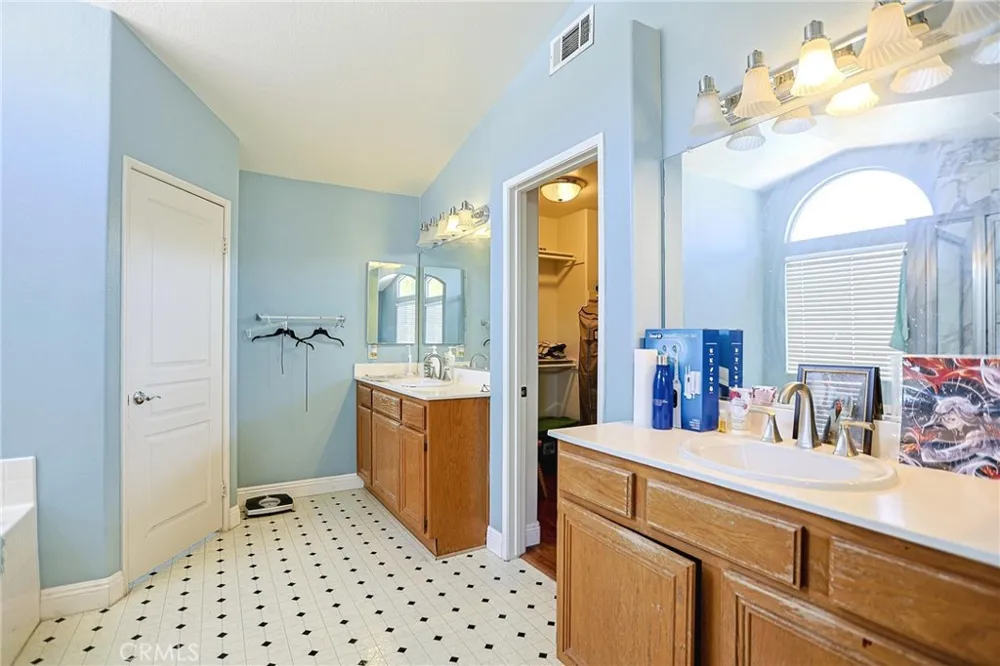 28611 Lupine St Castaic, CA 91384