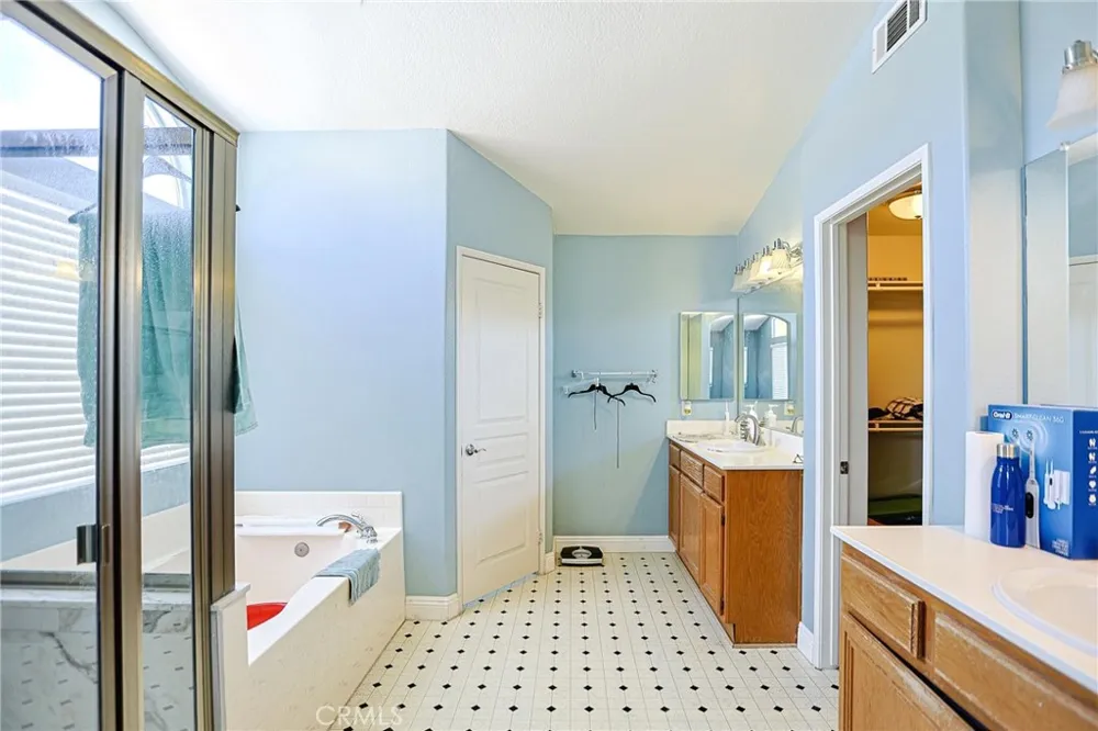 28611 Lupine St Castaic, CA 91384
