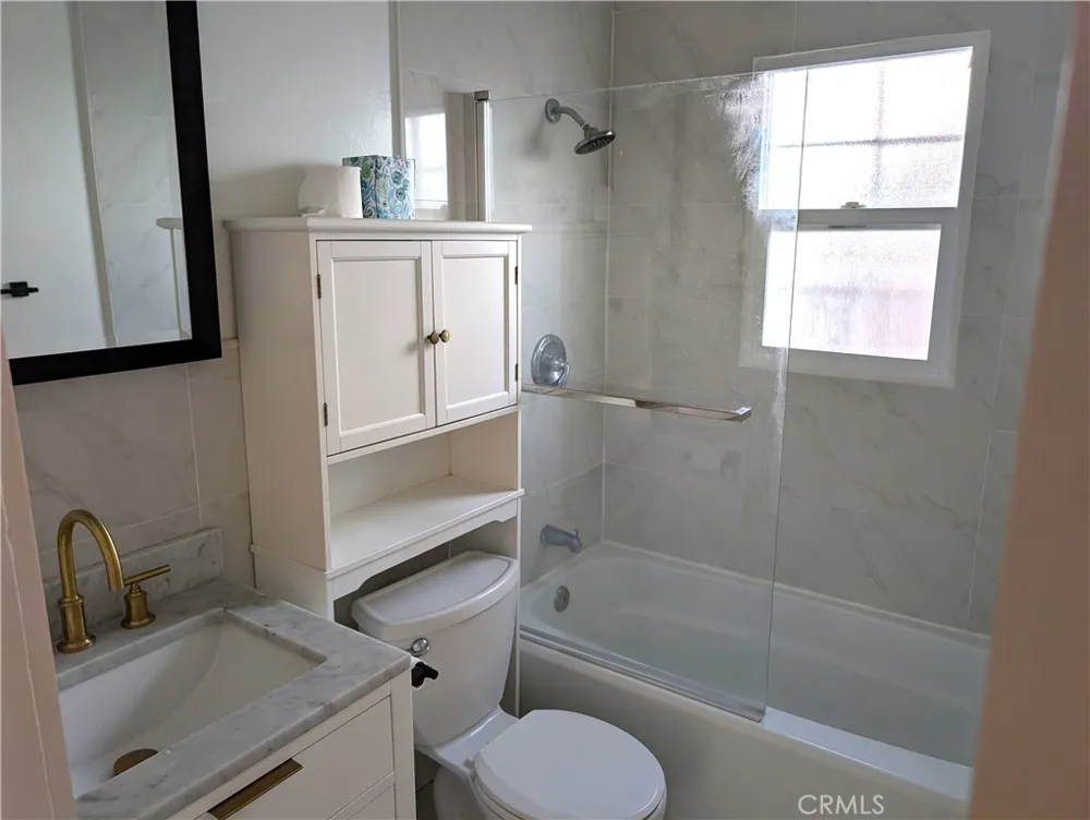 3311 S Durango Los Angeles, CA 90034