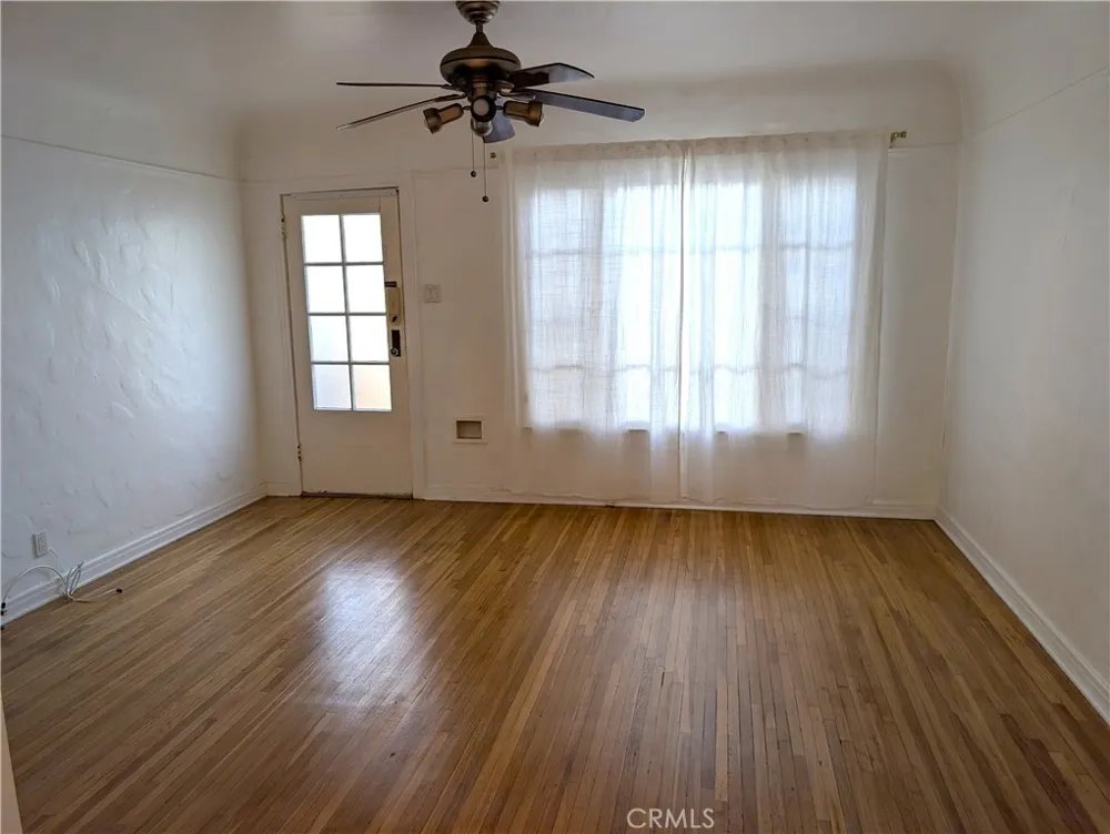 3311 S Durango Los Angeles, CA 90034