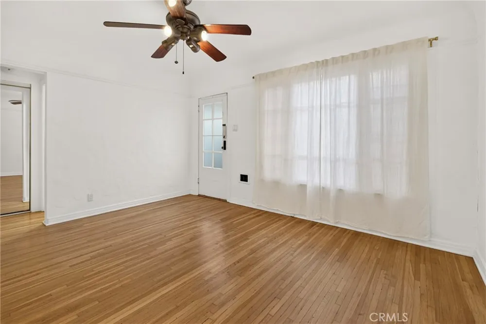 3311 S Durango Los Angeles, CA 90034