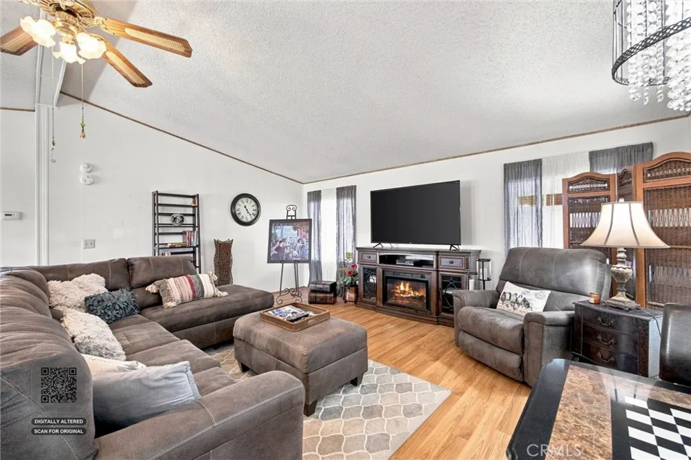 126 Set Bakersfield, CA 93308