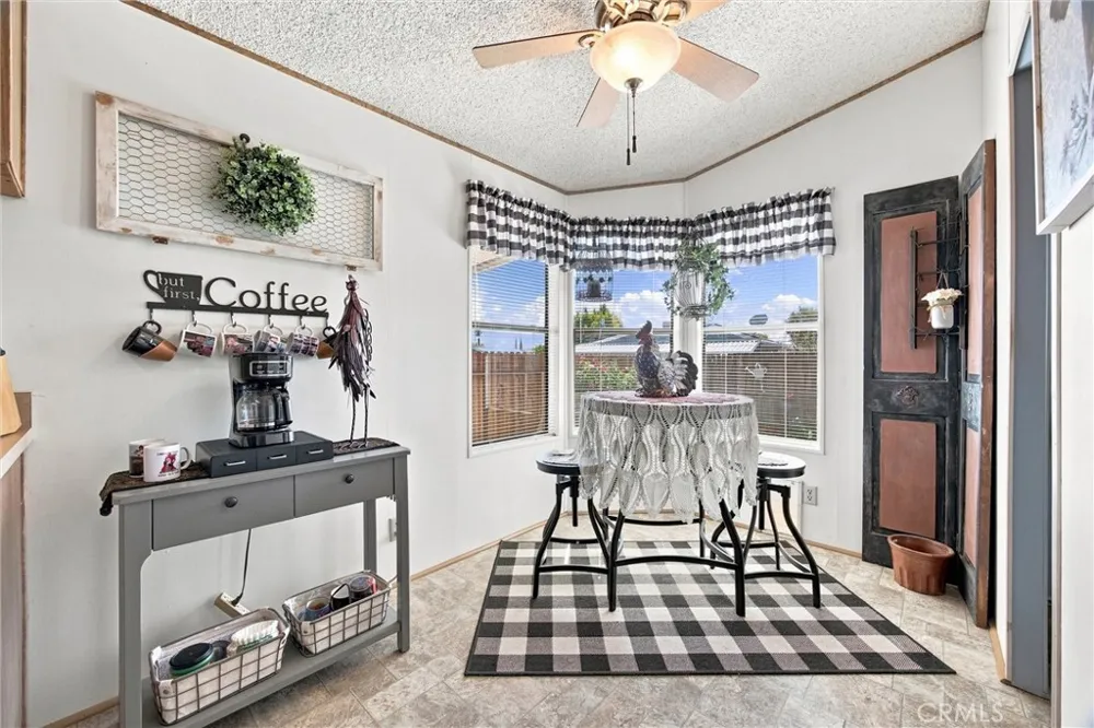 126 Set Bakersfield, CA 93308