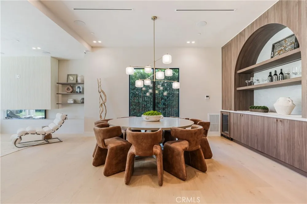 4759 Firmament Encino, CA 91436