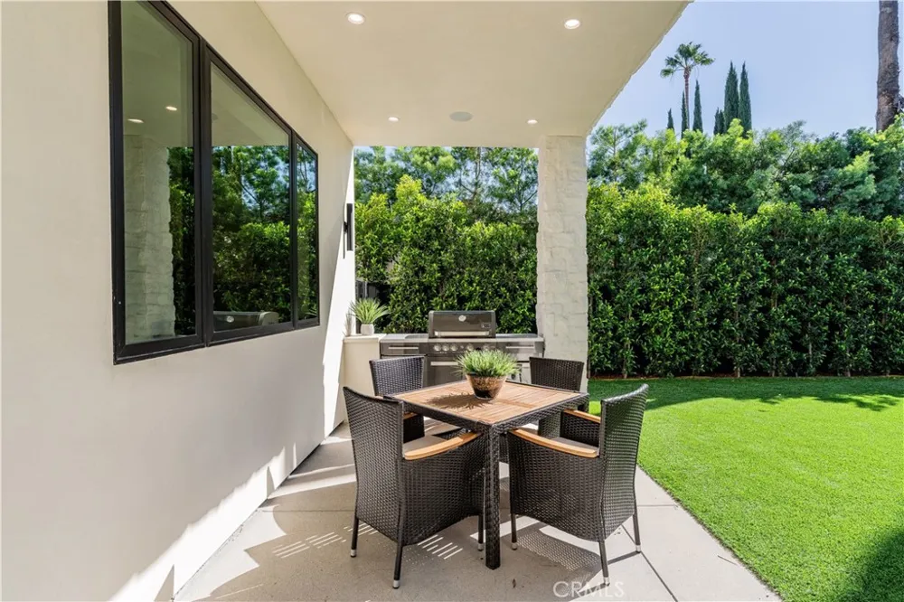 4759 Firmament Encino, CA 91436