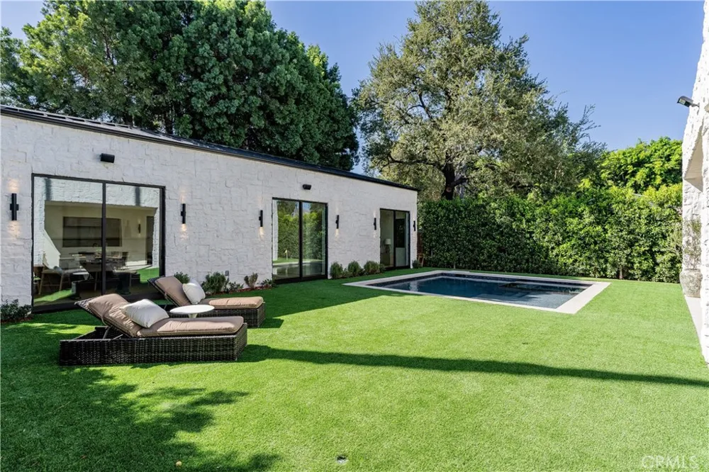4759 Firmament Encino, CA 91436
