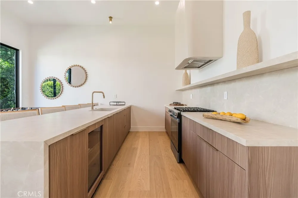 4759 Firmament Encino, CA 91436