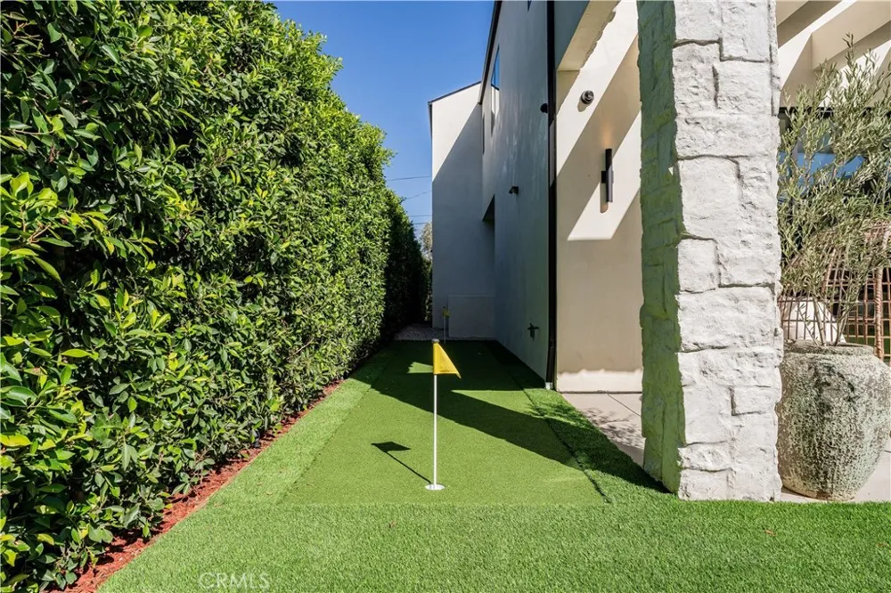 4759 Firmament Encino, CA 91436