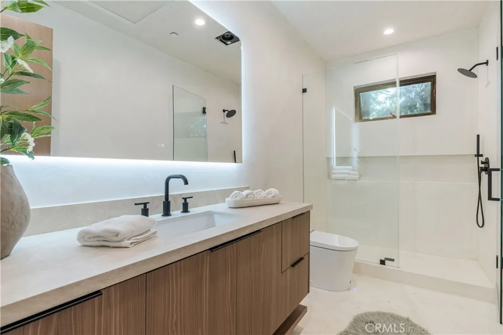 4759 Firmament Encino, CA 91436