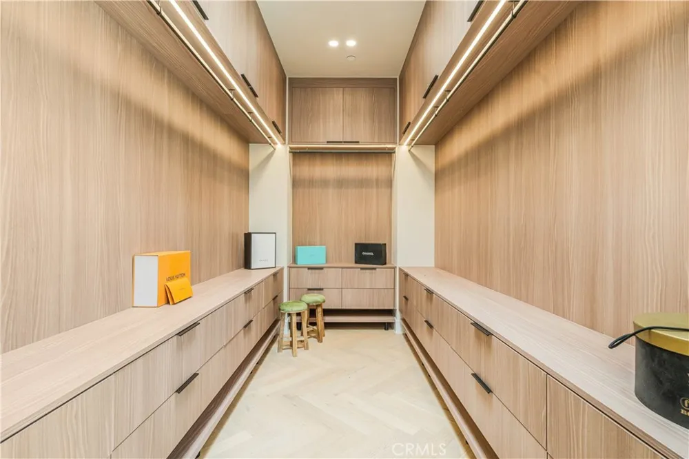 4759 Firmament Encino, CA 91436