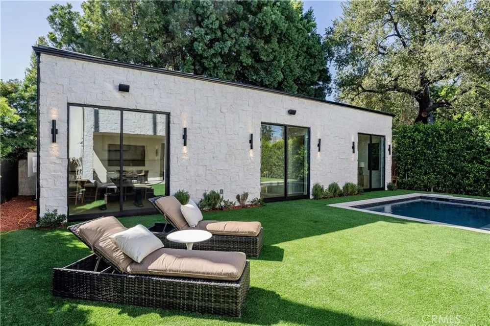 4759 Firmament Encino, CA 91436