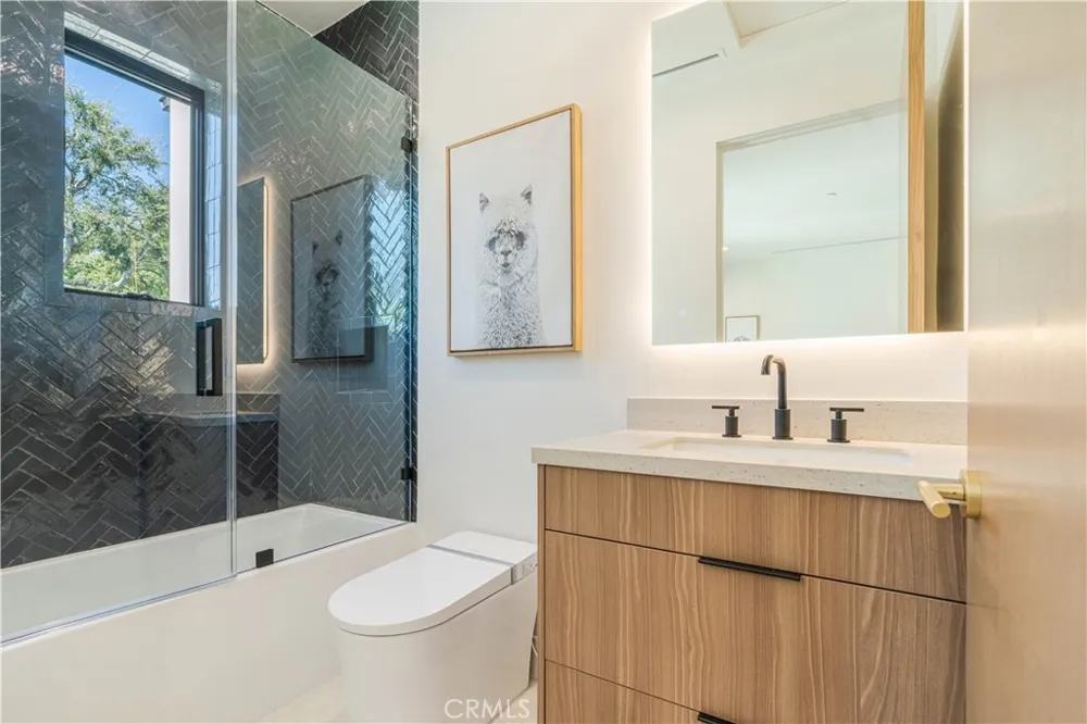 4759 Firmament Encino, CA 91436