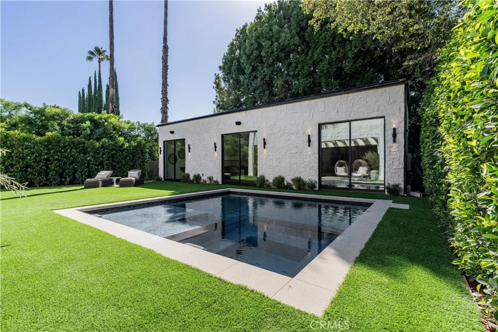 4759 Firmament Encino, CA 91436