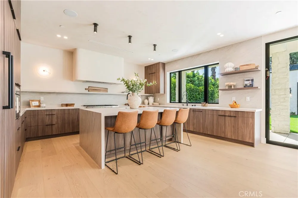 4759 Firmament Encino, CA 91436
