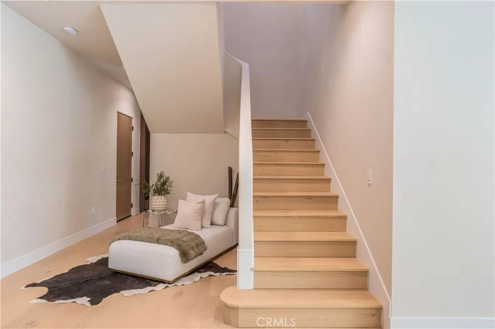 4759 Firmament Encino, CA 91436