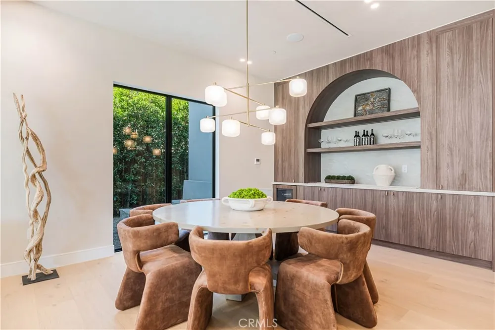 4759 Firmament Encino, CA 91436