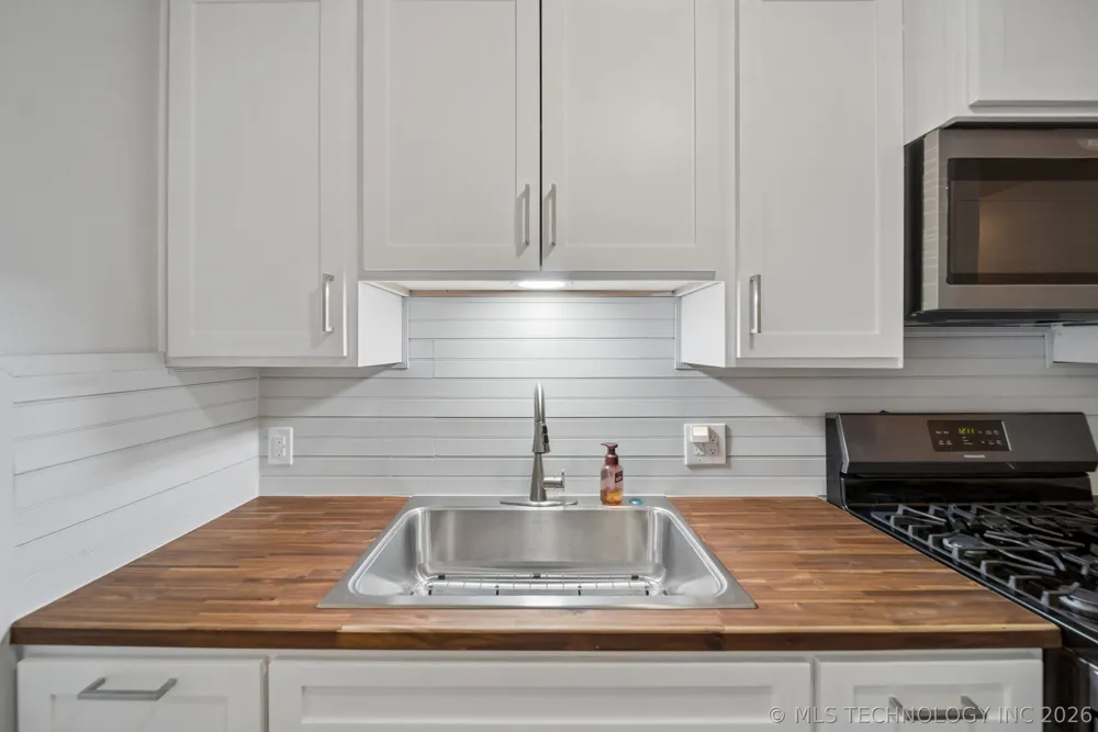270 S 184th East EastAvenue Tulsa, OK 74108