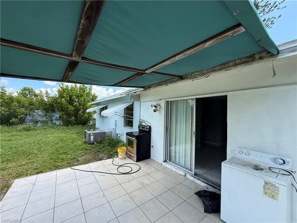 406 NE 15th Avenue Cape Coral, FL 33909