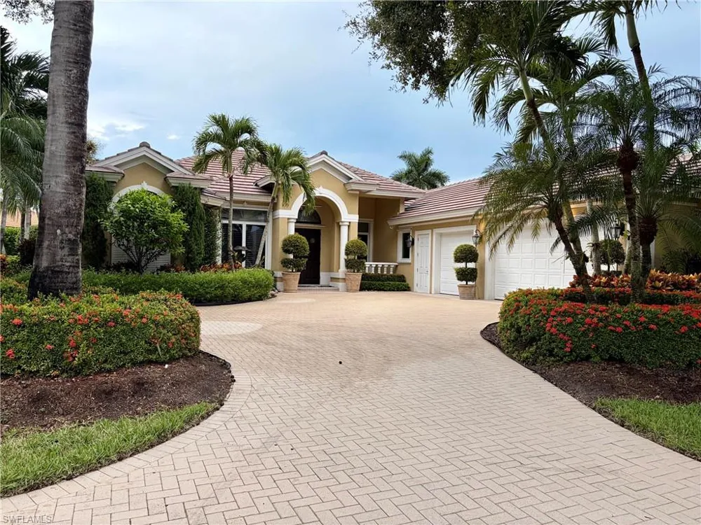 2633 Finchley Ln Street Naples, FL 34105