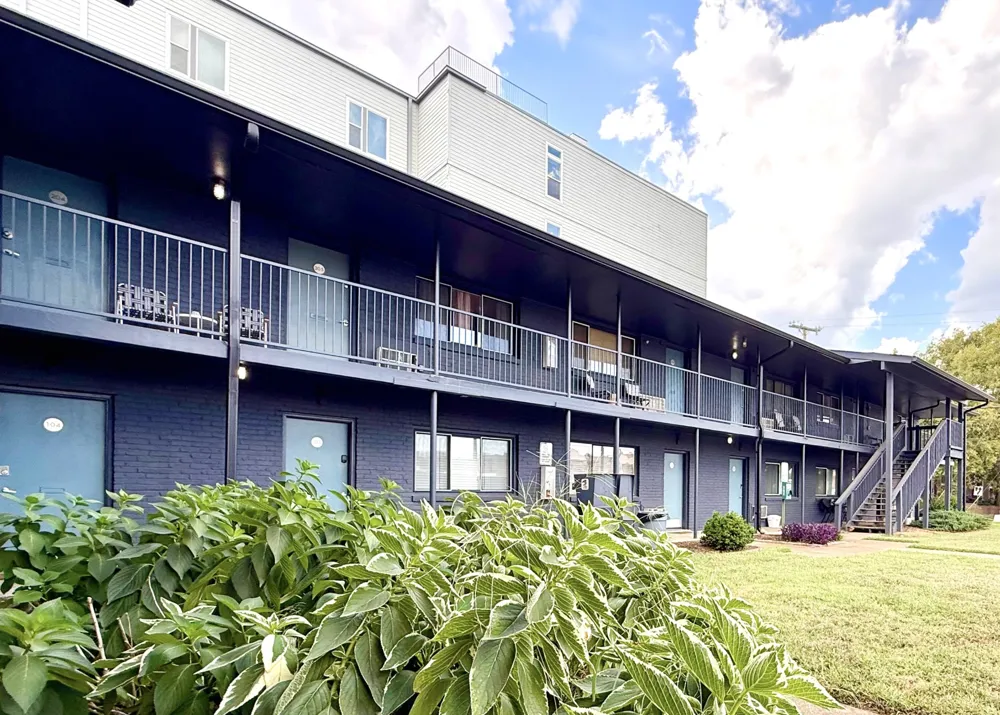 803 Hillview Hts #206 Nashville, TN 37204