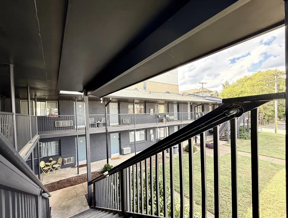 803 Hillview Hts #206 Nashville, TN 37204